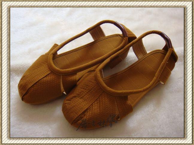朝山拜佛专用鞋罗汉鞋居士鞋和尚鞋咖啡色佛教产品批发海青祖忏衣